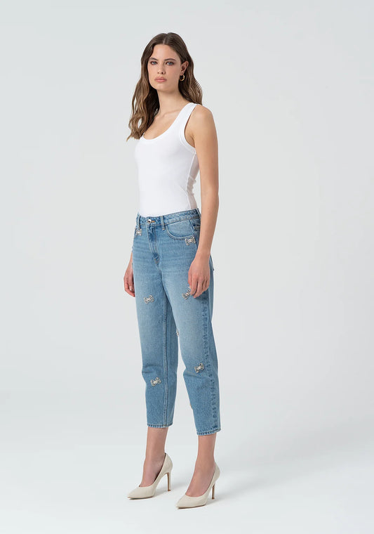 Jeans Carrot Mom Fit in Denim con Lavaggio Medio