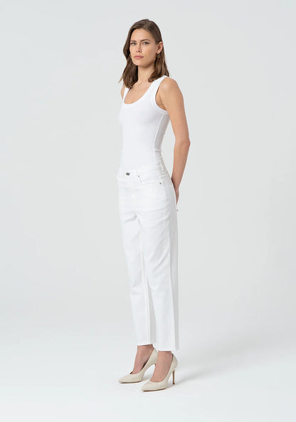Pantalone Carrot Mom Fit In Bull