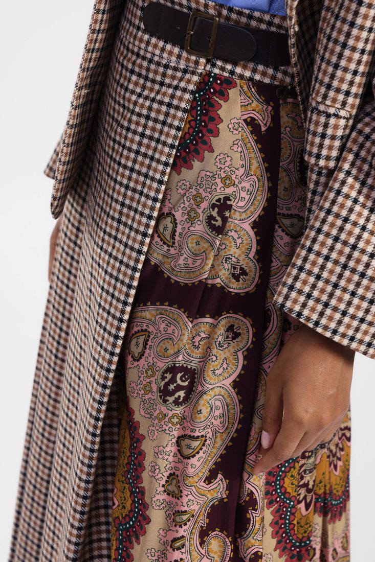 Gonna media a blocchi di colore